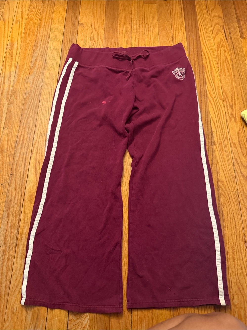 Aeropostale Maroon Wide-Leg Sweatpants with White Side Stripes